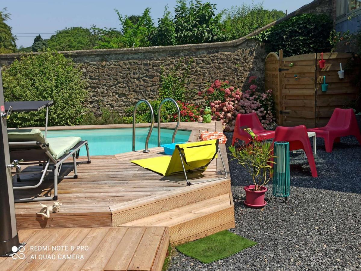 Au Crapaud Charmant Merbes-le-Chateau Exterior photo