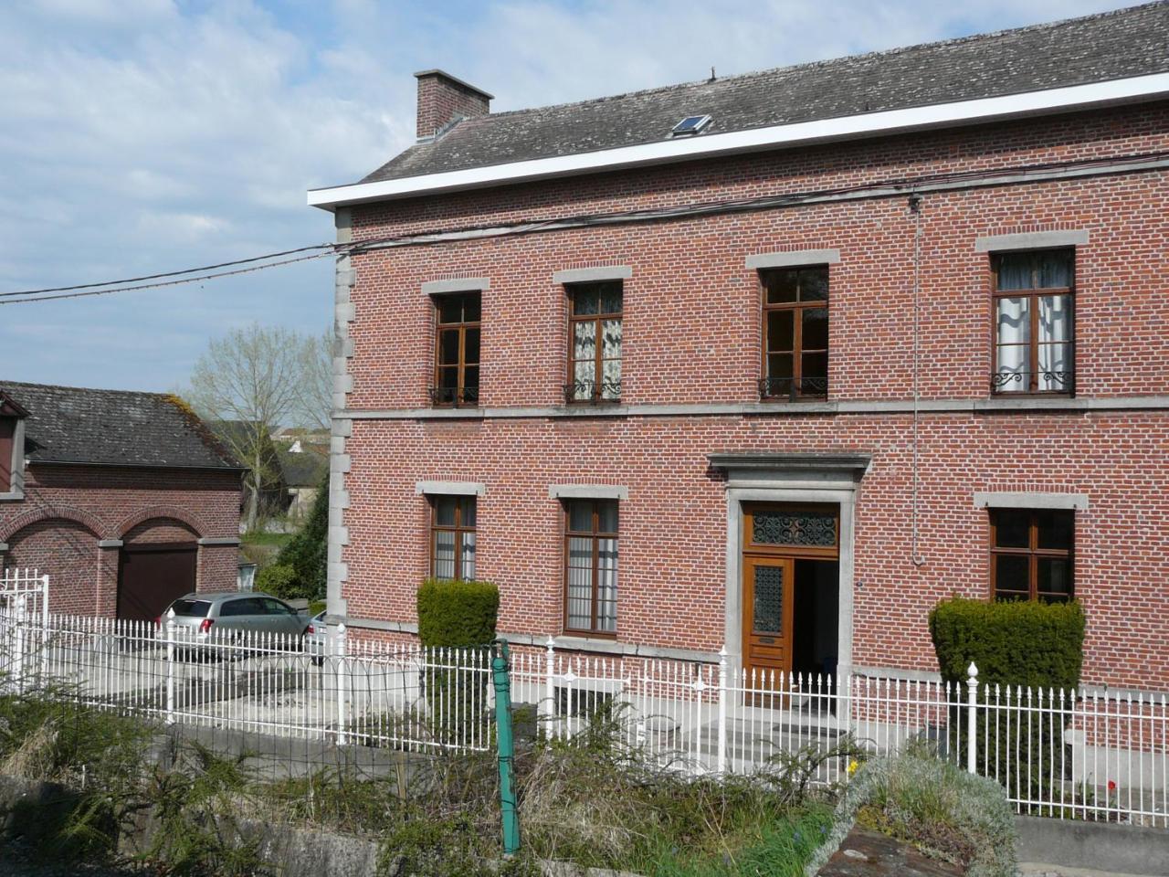Au Crapaud Charmant Merbes-le-Chateau Exterior photo